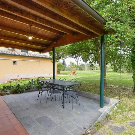 Pet-friendly In With Private Swimming Pool, Be Inside Or Outside Marciano della Chiana